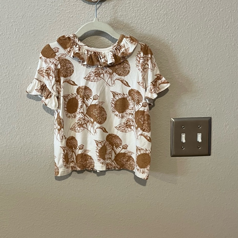 Kate Quinn Sunflower Bamboo Top